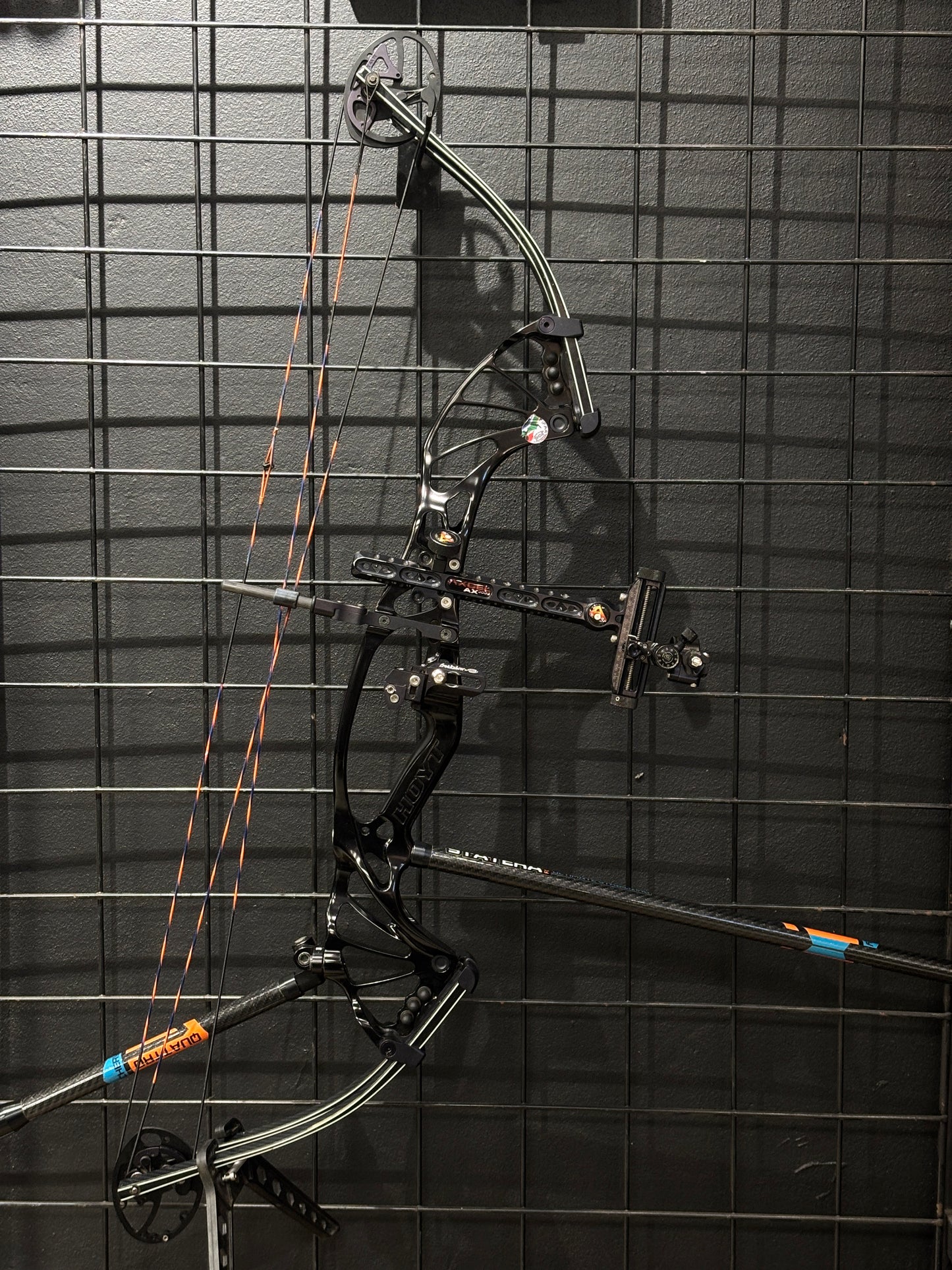 Hoyt Prevail 37 SVX